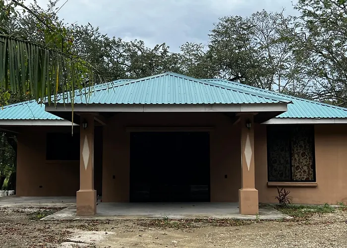 Casa Chanel Garza